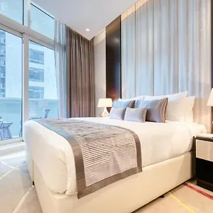 Staycae Upper Crest شقة